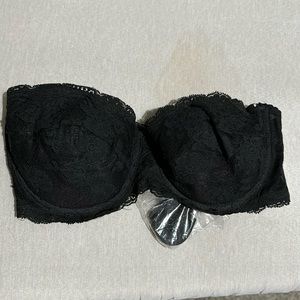 Lillyette strapless black lace bra. New 36 b